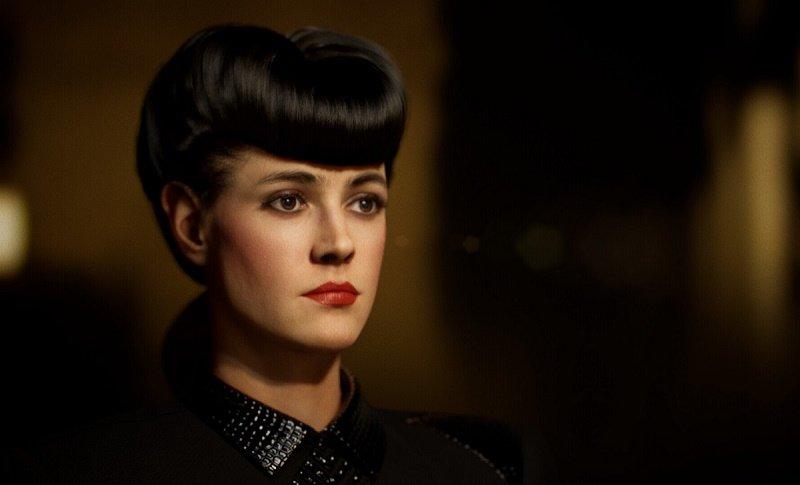 бегущий по лезвию