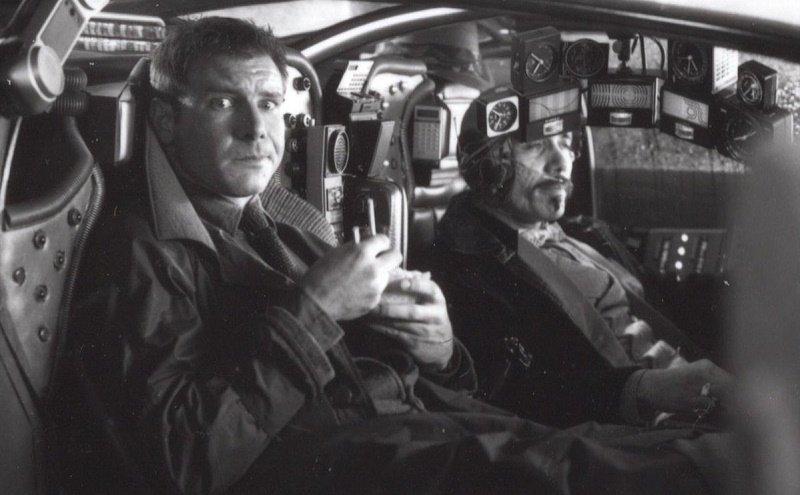 бегущий по лезвию